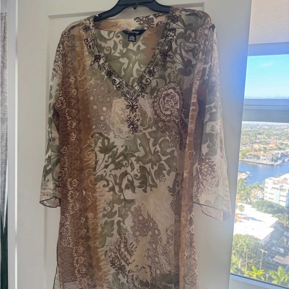 Elegant Floral Women's Swim Coverup